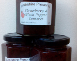 Strawberry Conserve with Black Pepper 227g