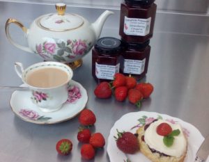 Strawberry & Pimms cream tea